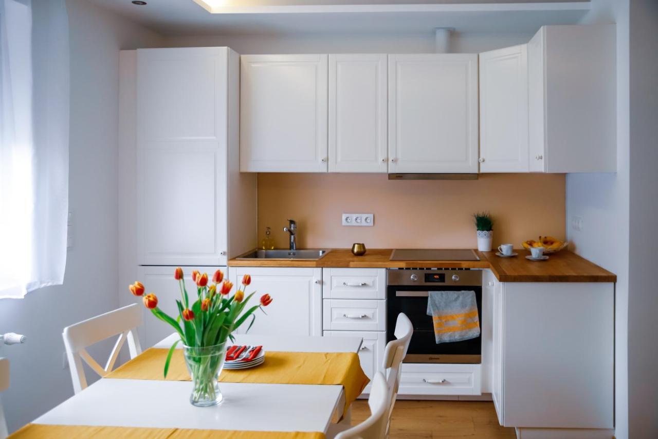 Cozy Apartment In The Downtown Γκιόρ Εξωτερικό φωτογραφία